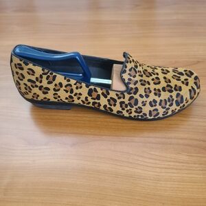 Dansko Olivia Slip On Loafer Calf Hair Cheetah‎ Print Womens Size 10